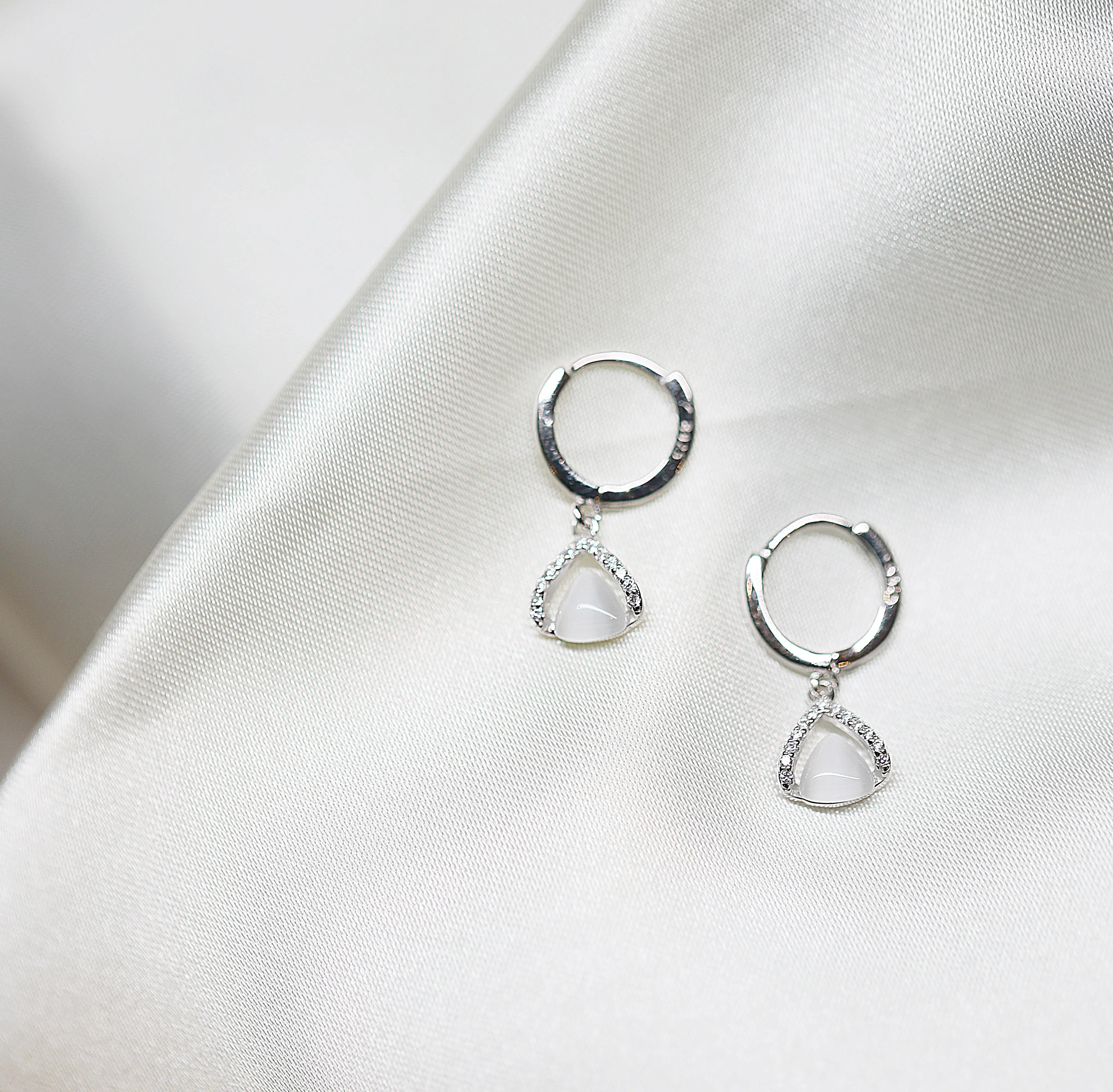 92.5 Silver Tiny triangular silver hoop earrings