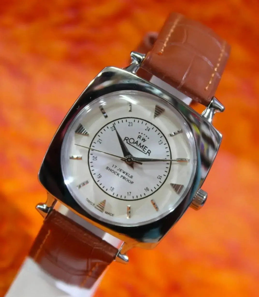 Antique Vintage Roamer Swiss Made 17 Jewels FHF ST96 Hand Wind Mechanical Wristwatch
