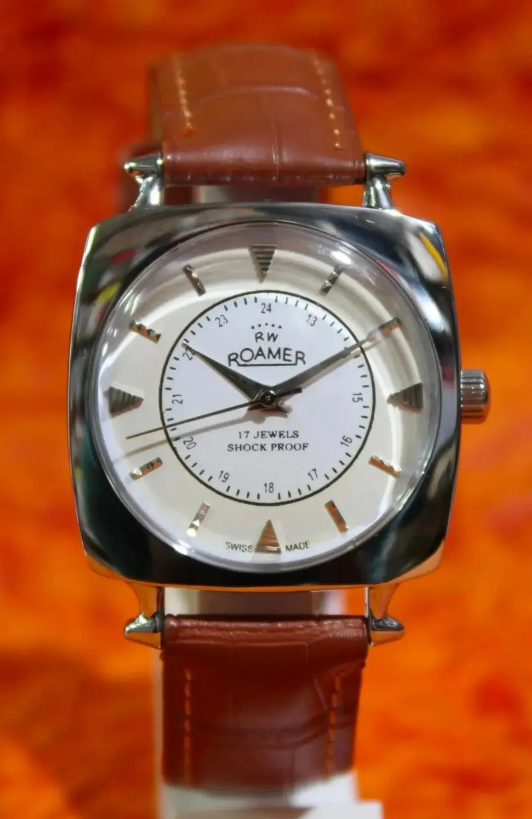 Antique Vintage Roamer Swiss Made 17 Jewels FHF ST96 Hand Wind Mechanical Wristwatch