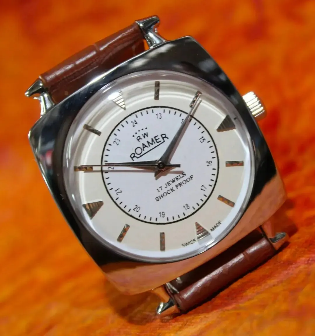 Antique Vintage Roamer Swiss Made 17 Jewels FHF ST96 Hand Wind Mechanical Wristwatch