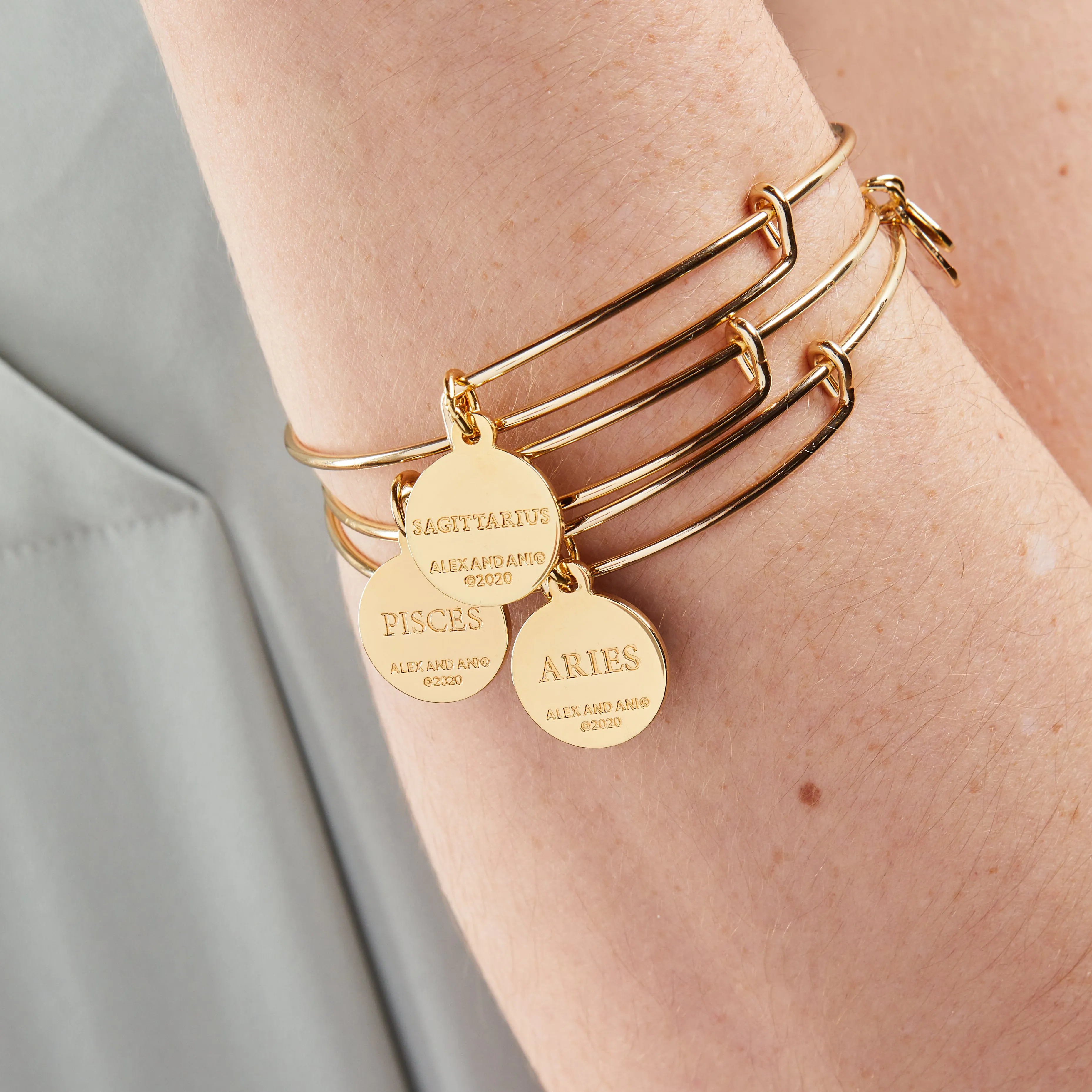 Aquarius Zodiac Charm Bangle