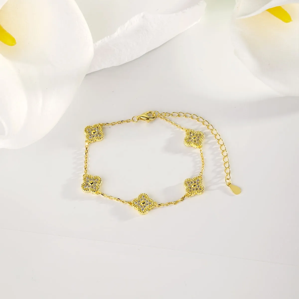 Bold x Elegance Clover Bracelet