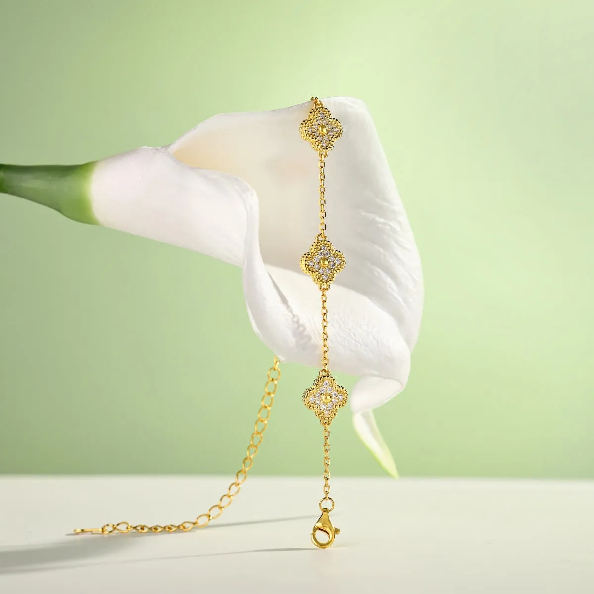 Bold x Elegance Clover Bracelet