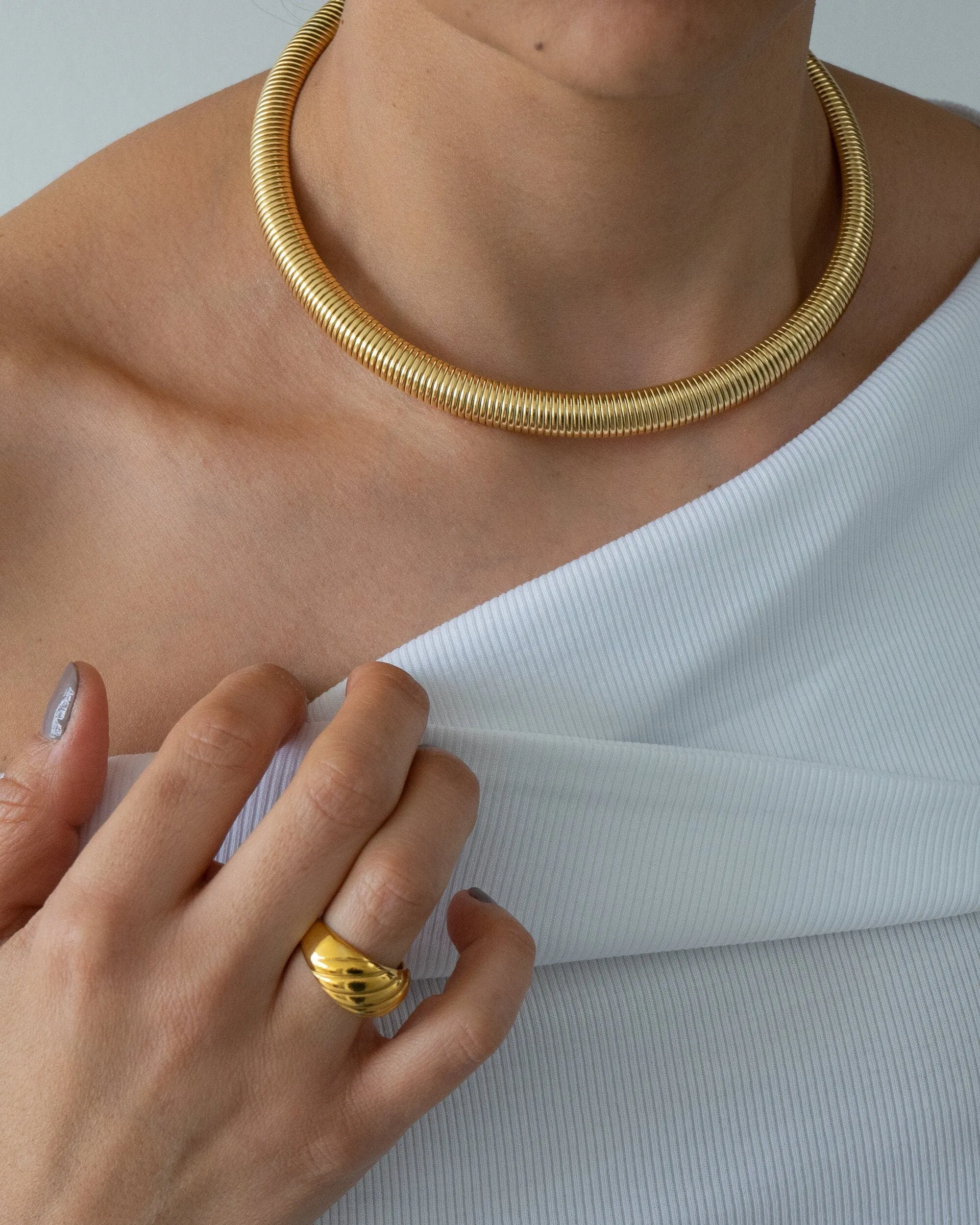 Gold Oversized Snake Collar