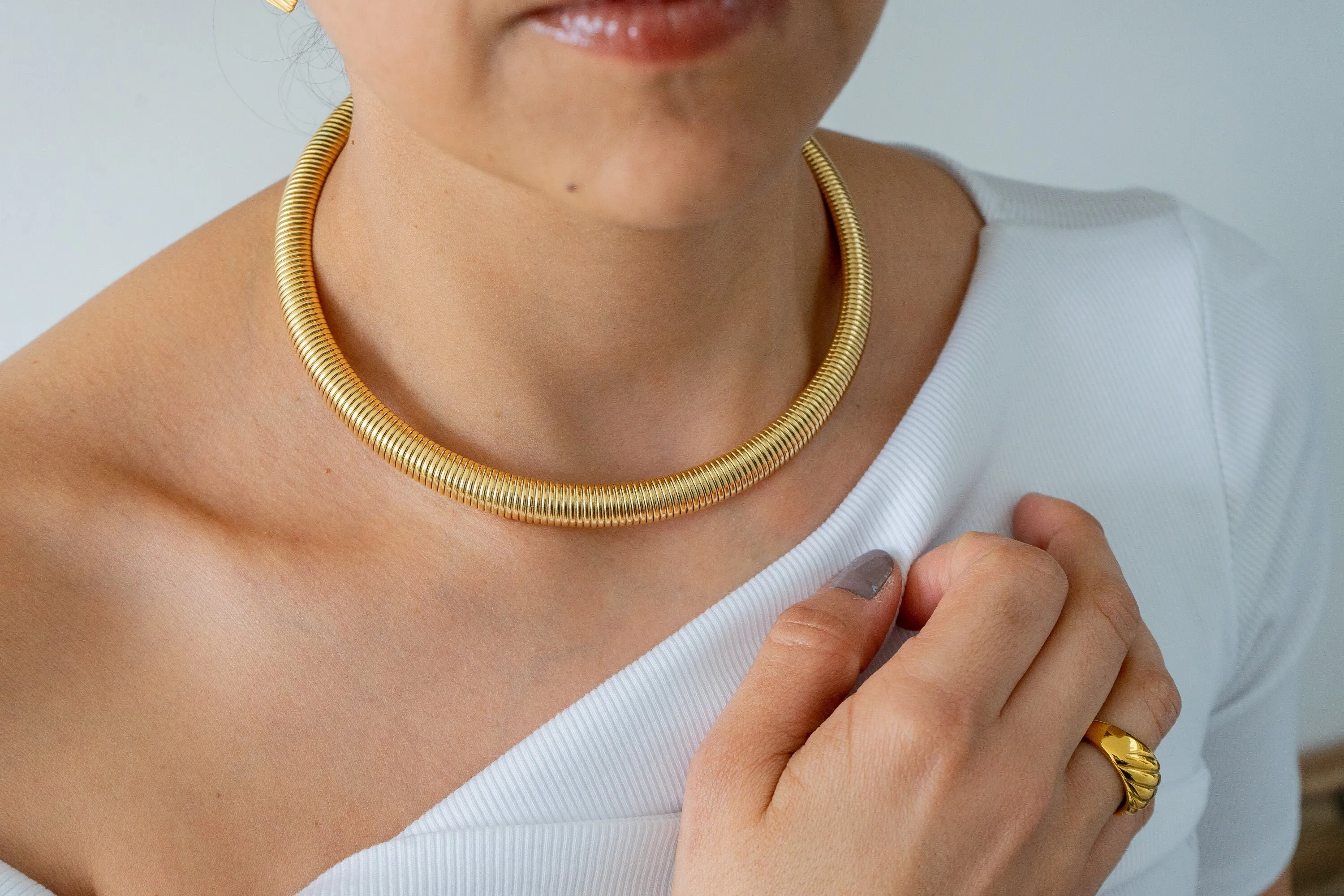 Gold Oversized Snake Collar