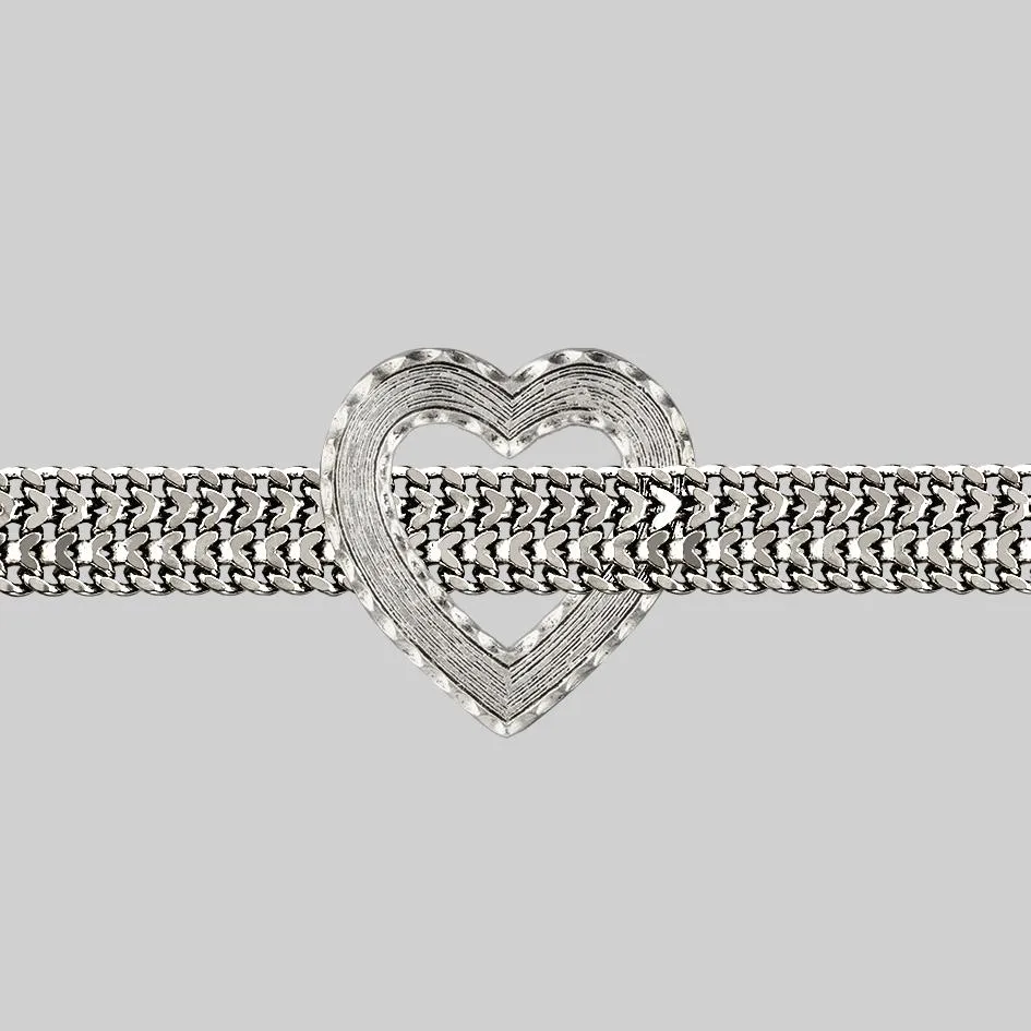 HANGIN HEART. Wide Curb Chain Choker - Silver