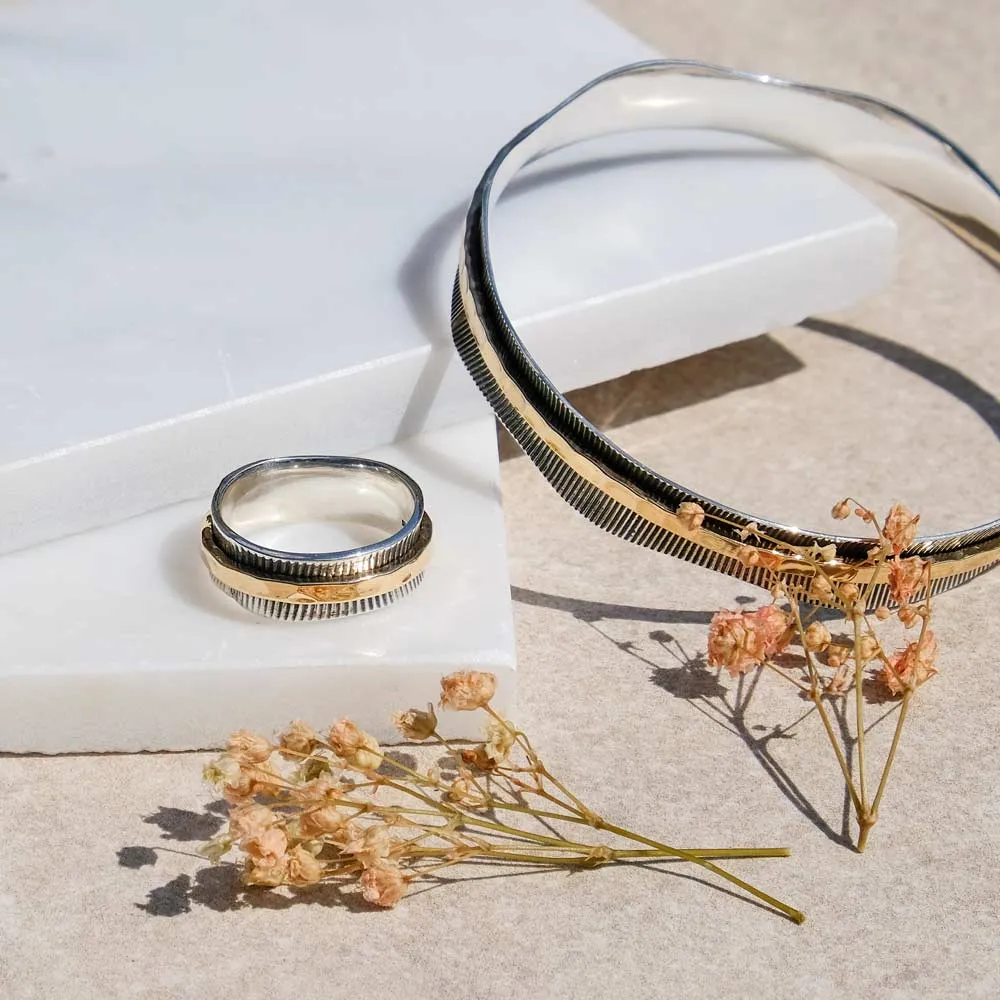 Let It Flow Spinning Bangle