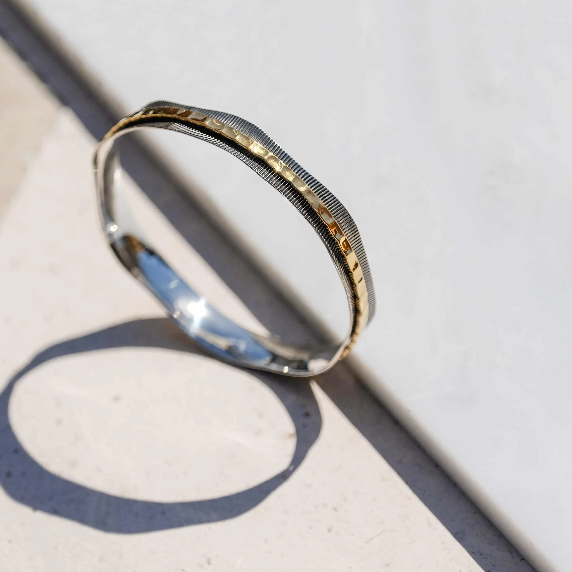 Let It Flow Spinning Bangle