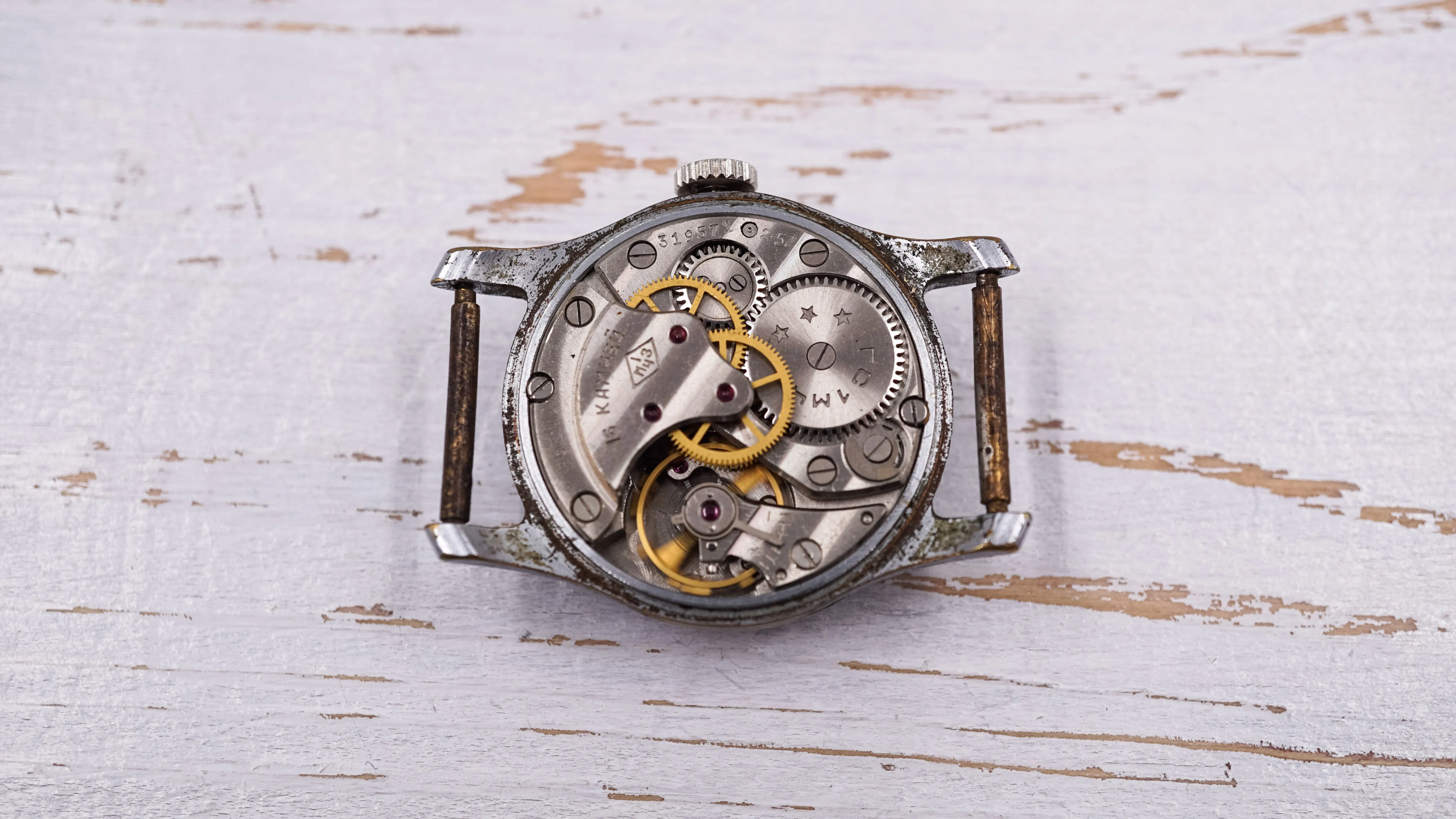 Retro Original Pobeda Moskva 2Q1957 Military Style wristwatch