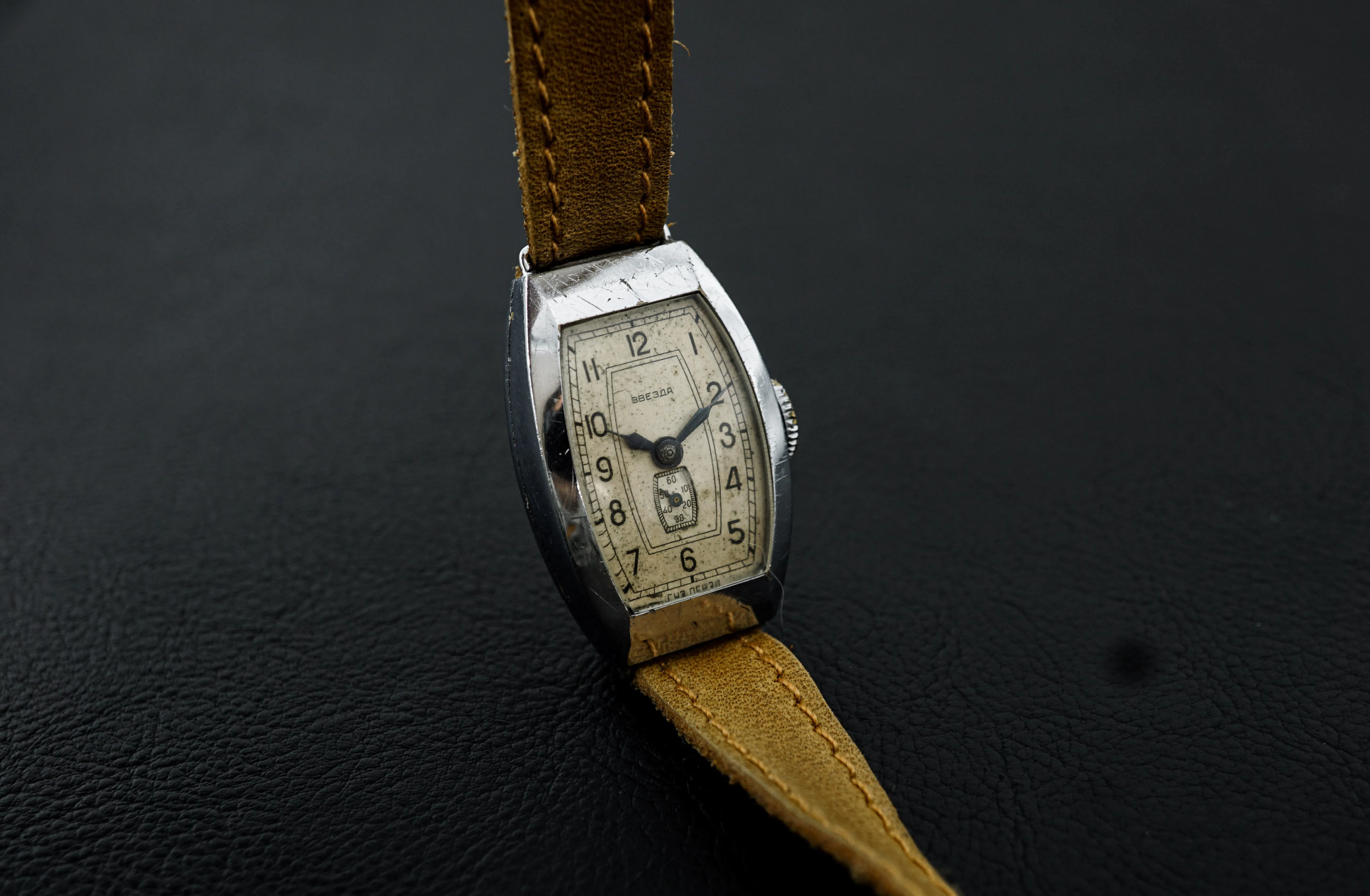 Vintage ladies mechanical watch Zvezda 4Q1954