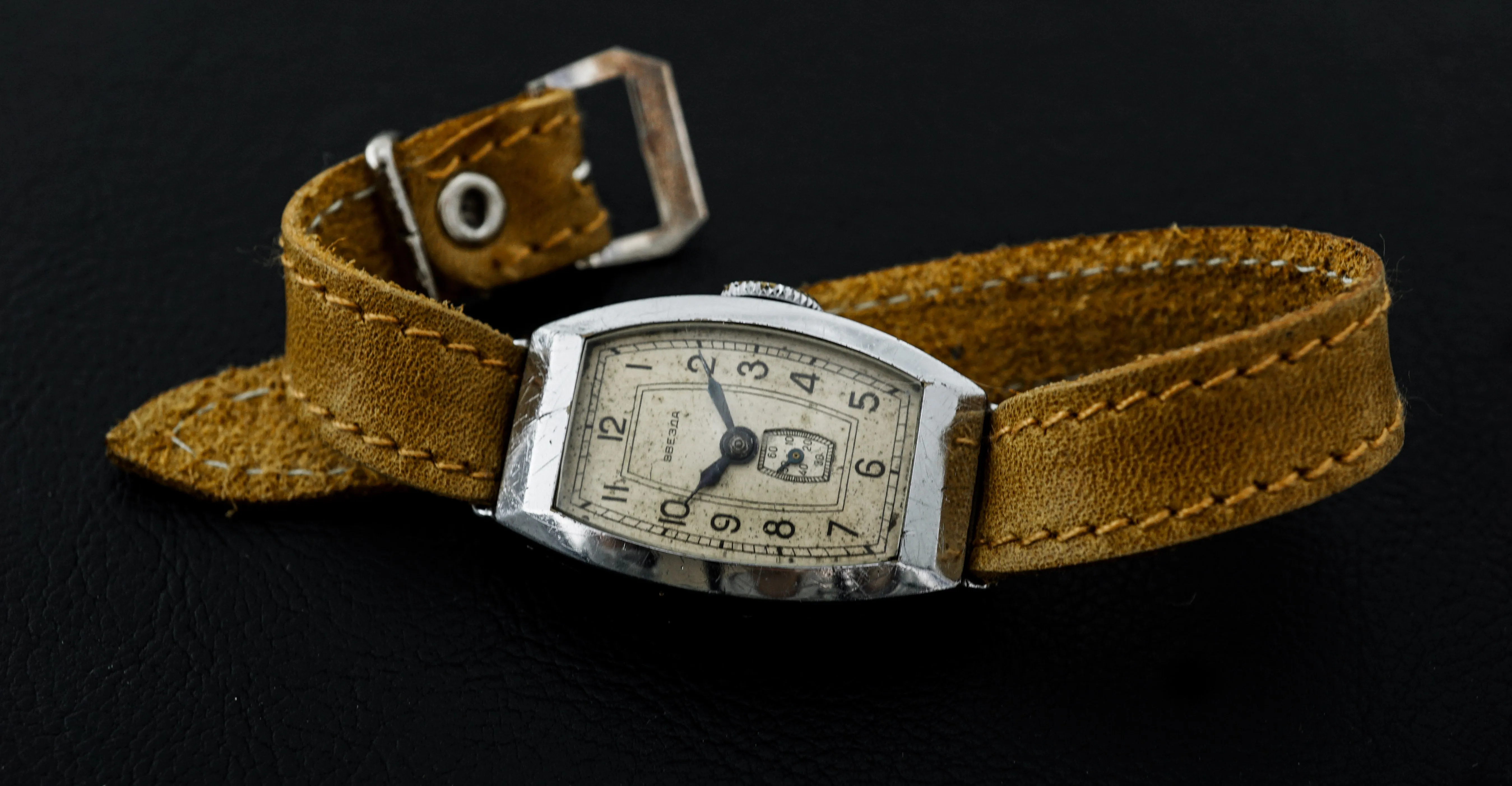 Vintage ladies mechanical watch Zvezda 4Q1954