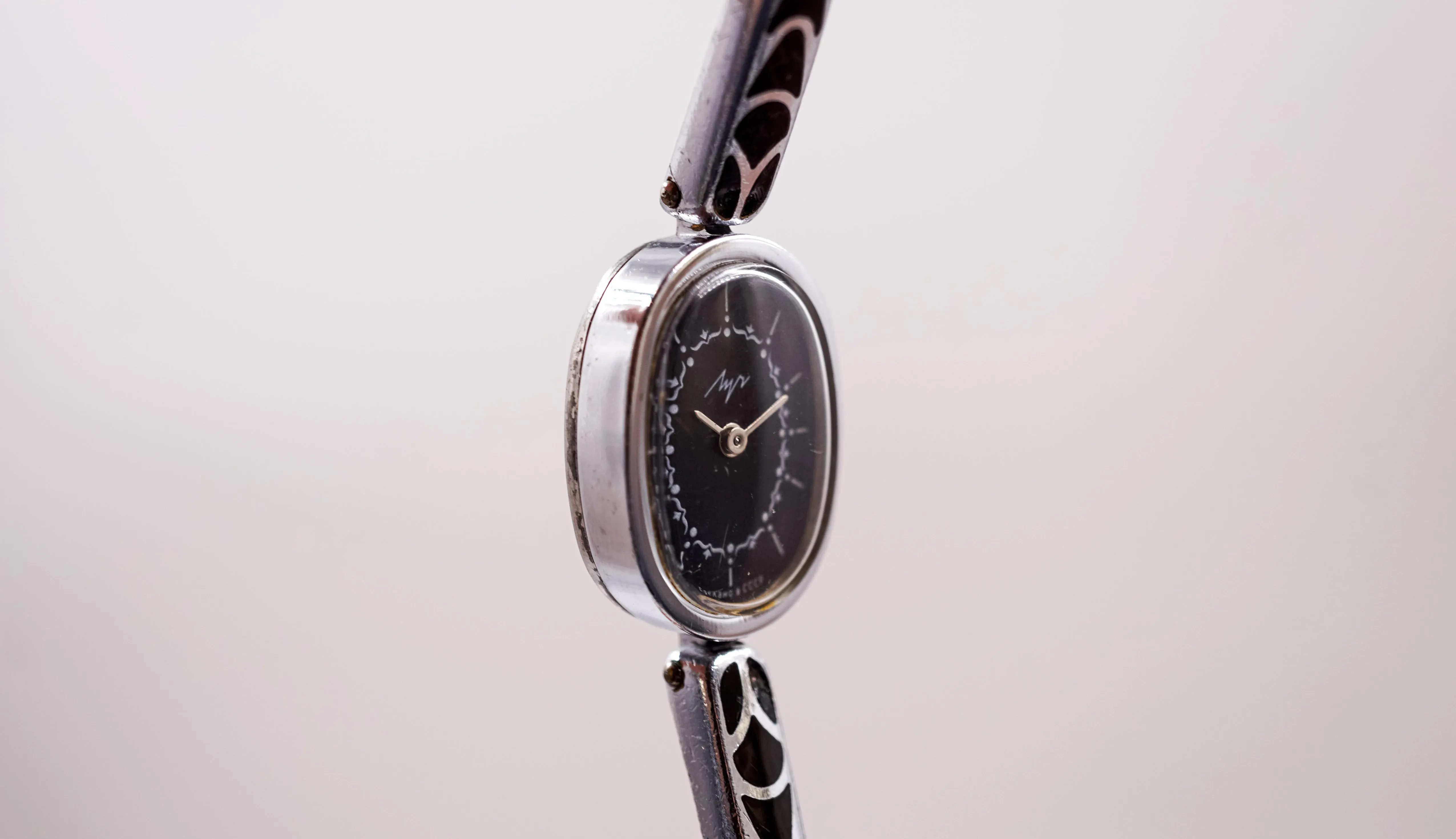 Vintage Soviet womens mechanical watch Luch 1801.1 K1 black dial