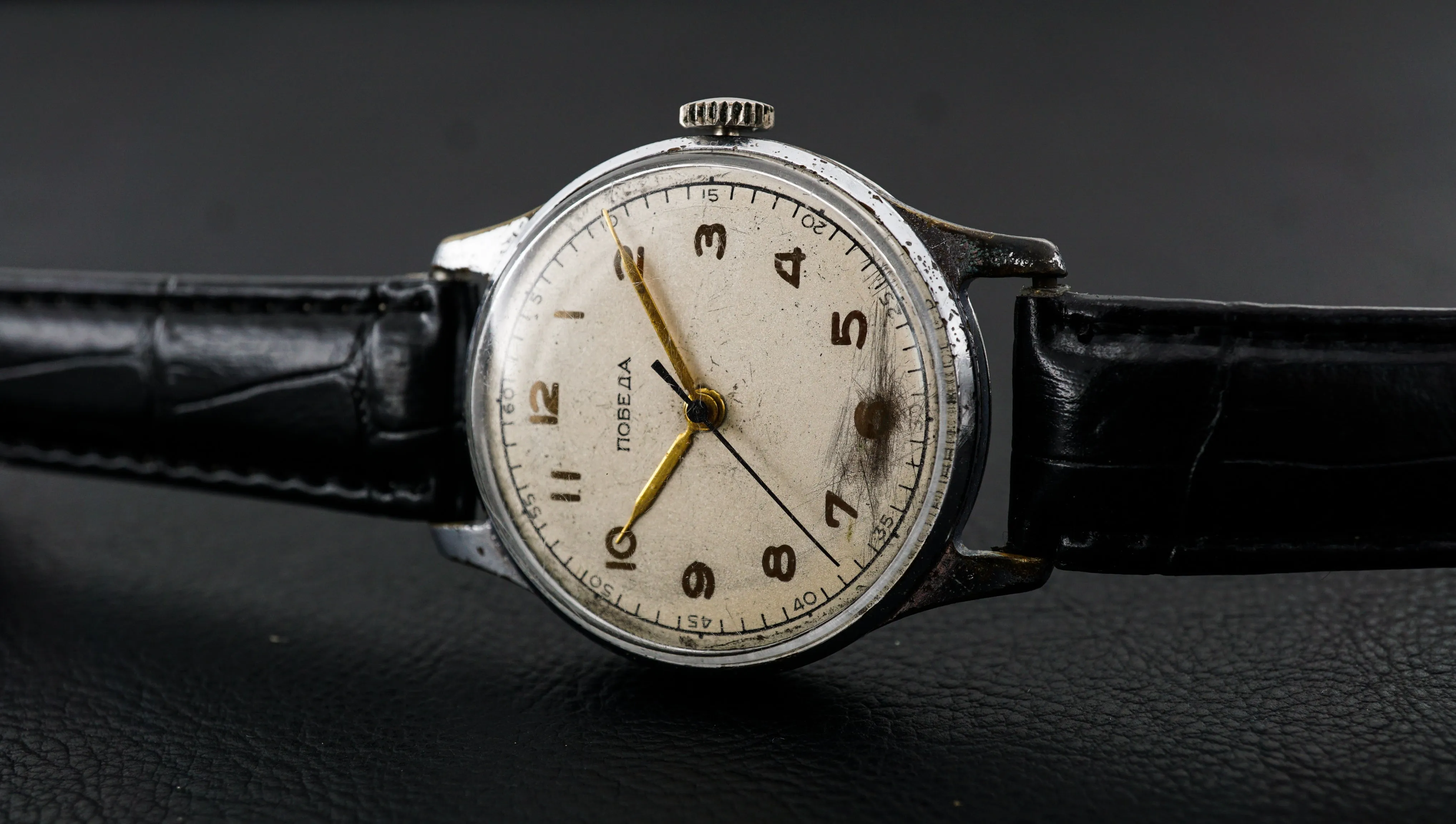 Vintage ZIM Pobeda Soviet mechanical men's casual watch